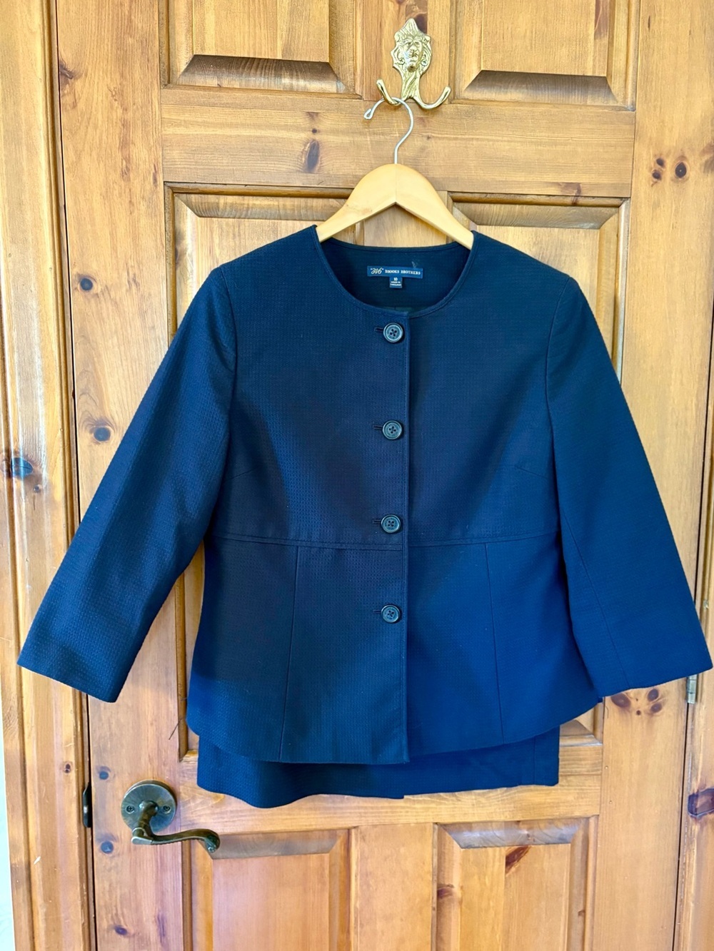 Brooks Brothers 2-piece suit, Navy Blue, jacket 10, skirt 10 petite